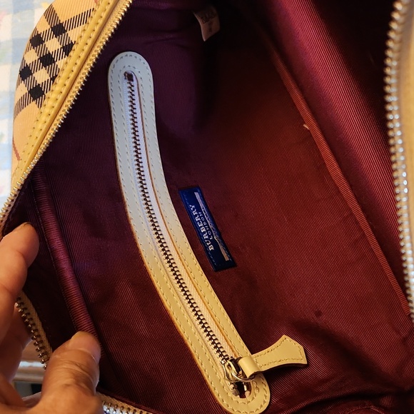 BURBERRY BLUE LABLE VINTAGE HAND BAG/ W COA - Picture 13 of 15